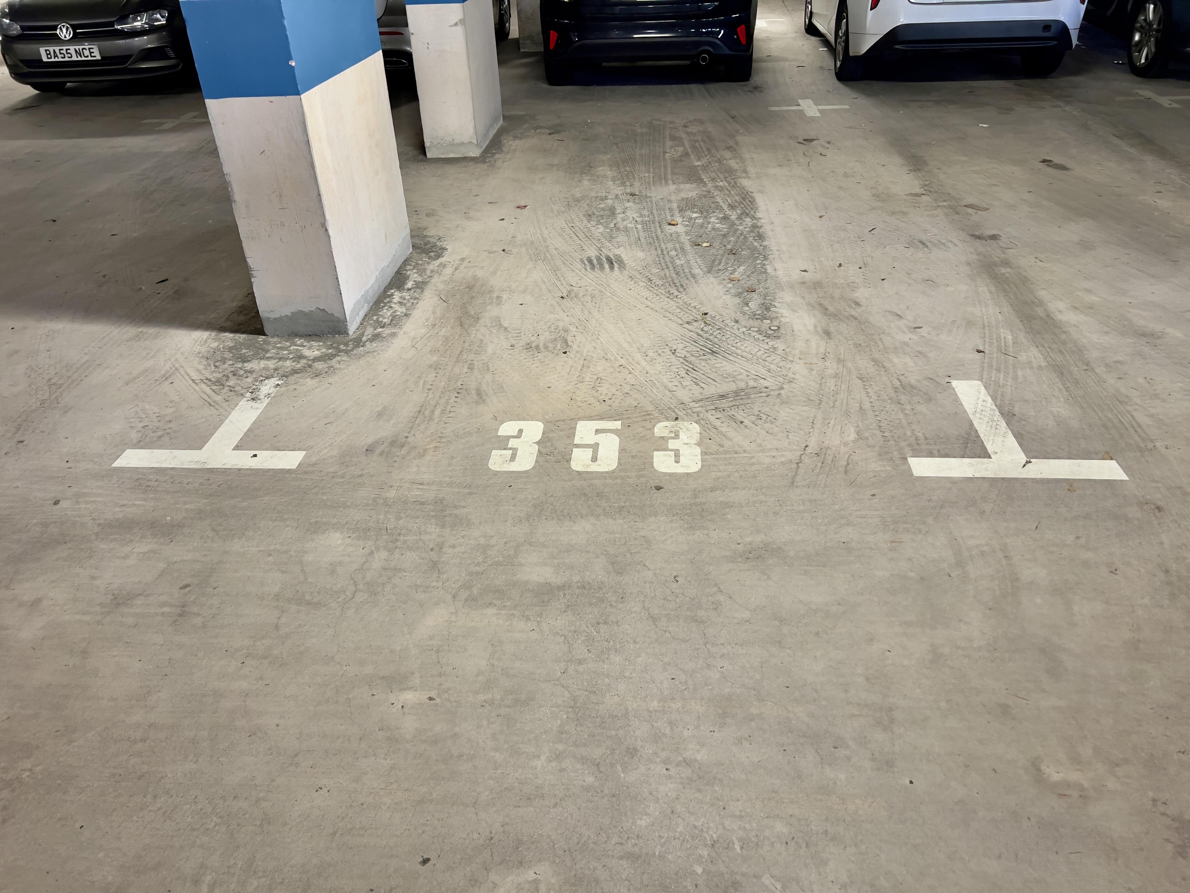 81 Godfrey House - Parking